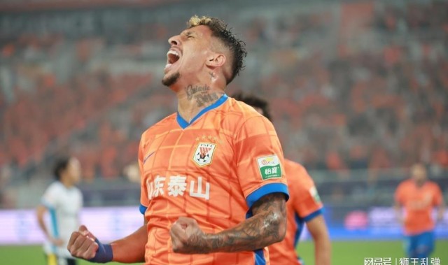 从2-0到3-2！克雷桑双响，瓦科续命，防守漏洞却让胜利变“惊魂”