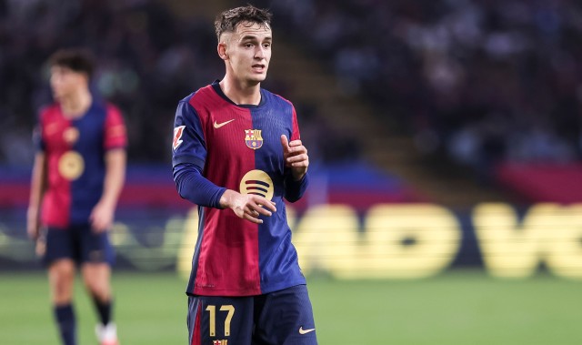 英媒：曼联加入卡萨多竞争行列，切尔西也对这名巴萨中场感兴趣