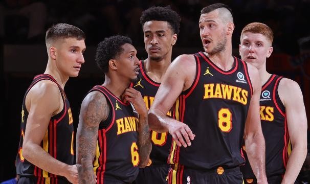 KY开云官网-特雷·扬缺席老鹰打得更团队 东决形势已生新变化