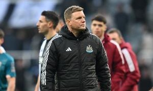 KY开云官网-英媒：埃迪-豪因生病缺席对阵曼联的赛前发布会，助教廷德尔出席