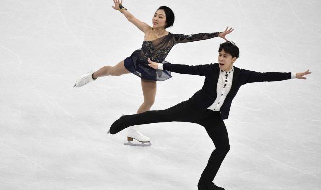 KY开云官网体育下载-大奖赛中国双人滑摸底新对手 女单多站竞争激烈