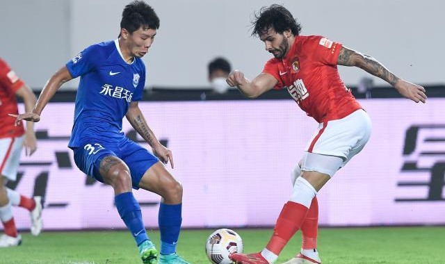 KY开云官网体育下载-沧州轮换造惨败 古特比：比赛中还是有积极的一面