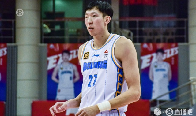 KY开云官网体育下载-游刃有余！周琦18分钟4中4拿到11分7板2断 正负值+20