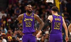 KY开云官网-里夫斯：不认为化学反应有问题 每个人健康归来我们都很高兴